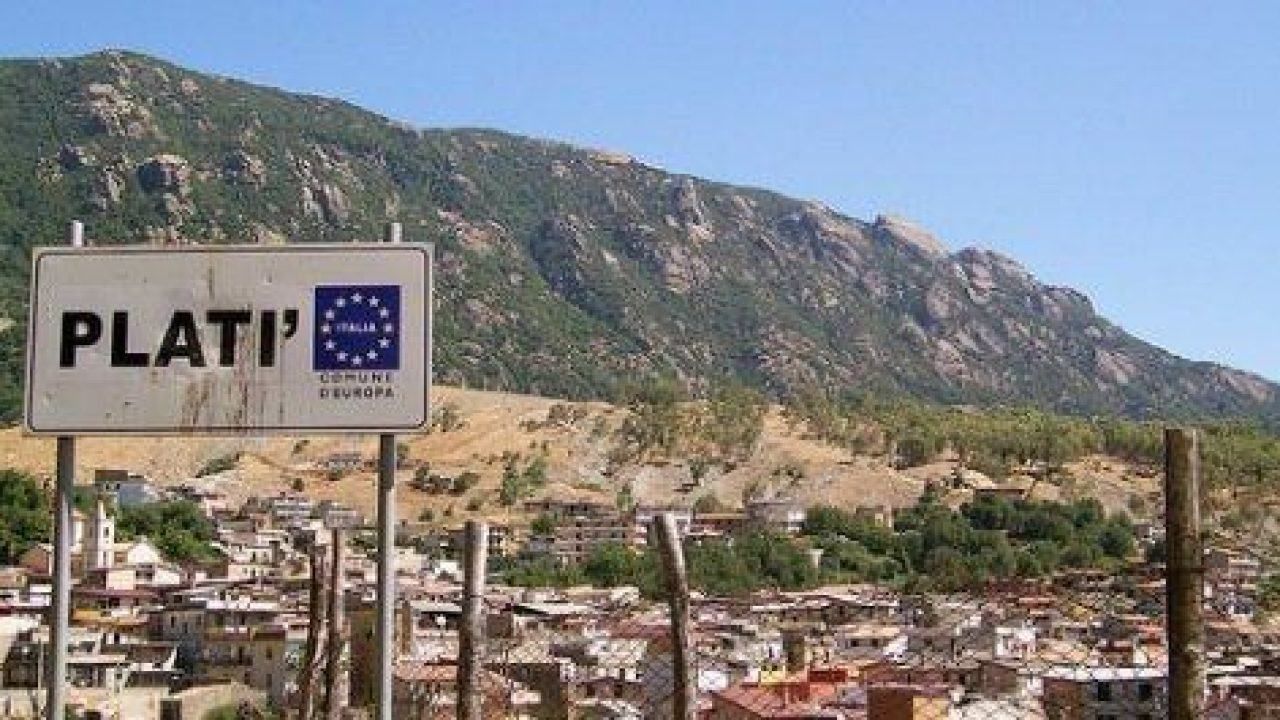 ‘Ndrangheta, la “linea di sangue” dei Barbaro: da Platì a Milano l’erede di “U Rosi” ai vertici del narcotraffico