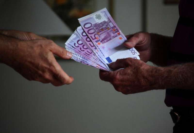 L’imprenditore vessato dalle estorsioni: le minacce, i pedinamenti e la paura di «quelli di Cetraro»