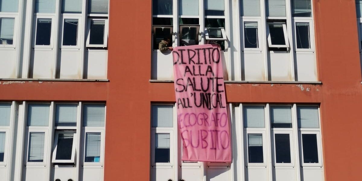 Manca l’ecografo, le Fem.In occupano il consultorio dell’Unical – VIDEO