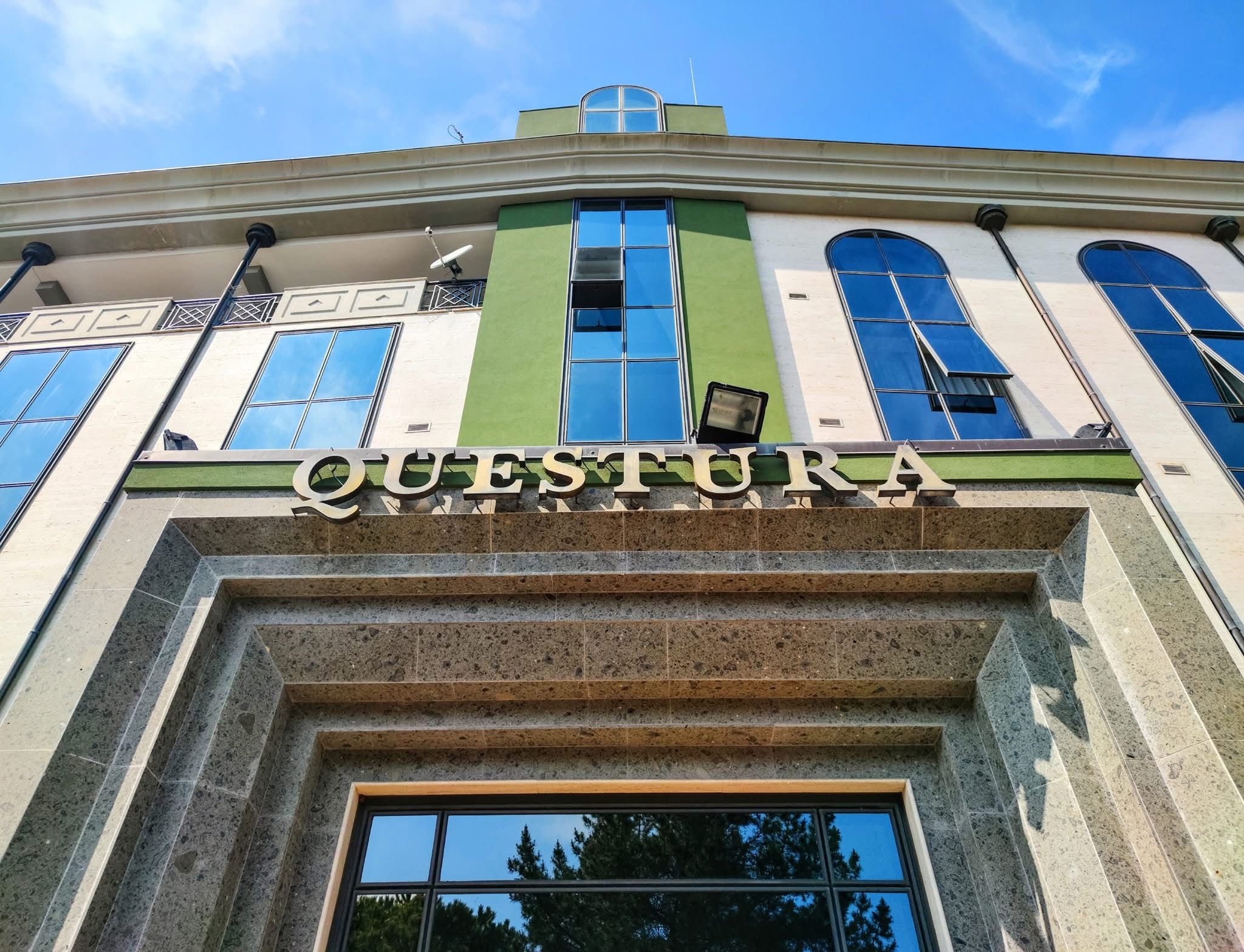 Truffa una ditta di Soriano Calabro: il Questore gli notifica il “foglio di via”