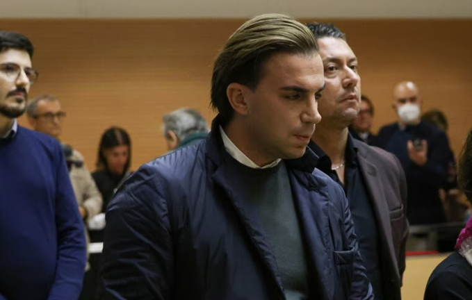 Omicidio Bozzoli, condannato all’ergastolo il nipote. Ma è latitante