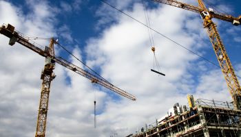 Lavori pubblici e Pnrr, tra passi avanti e ritardi Calabria in linea con il resto d’Italia