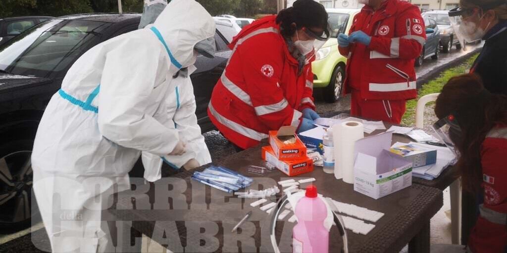 Covid, due casi a Spezzano e Celico. Chiuse le scuole