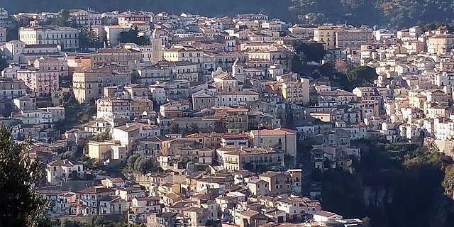 Mandatoriccio in dissesto finanziario