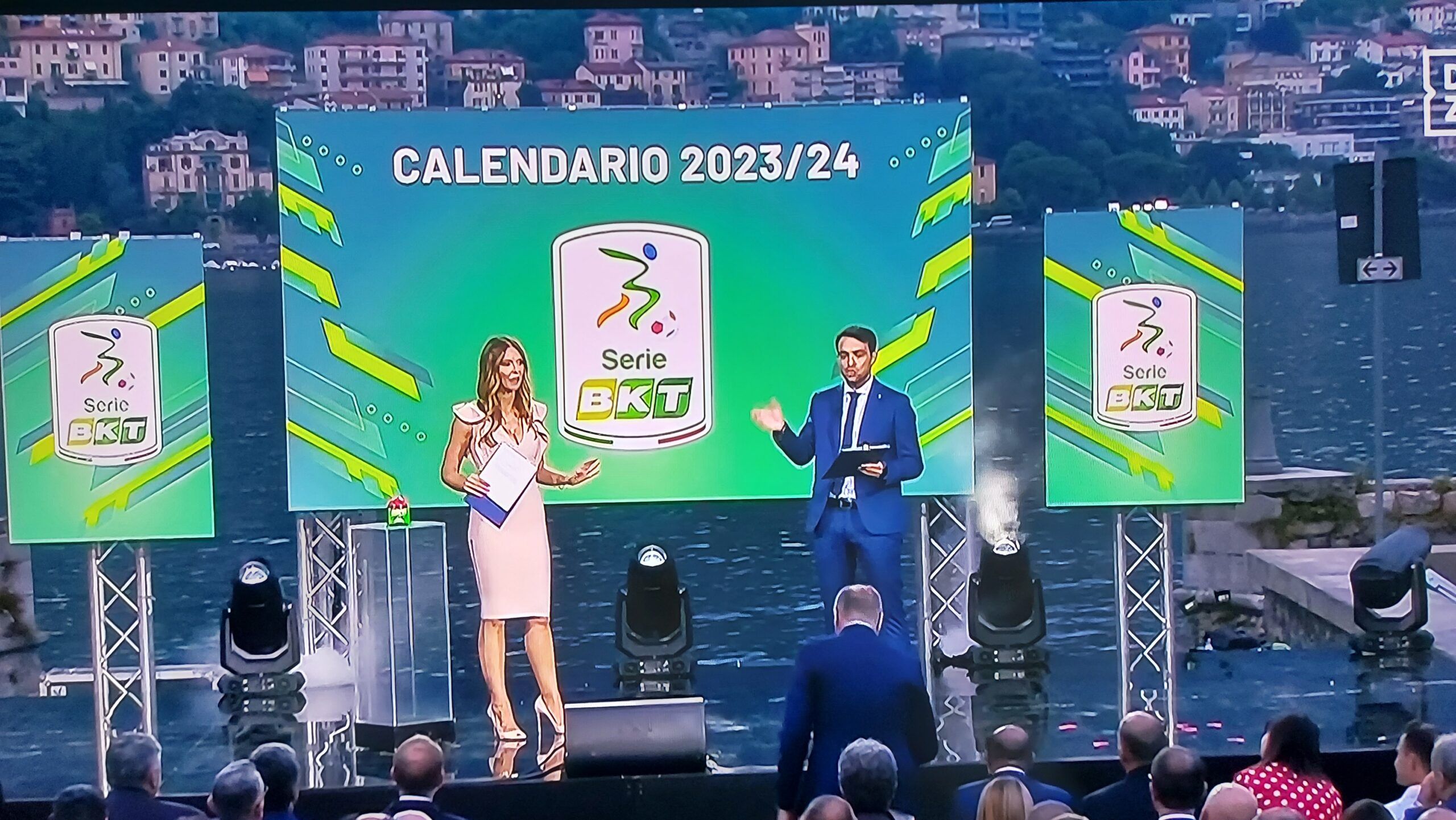 Il Cosenza riparte da Viali, il Catanzaro inizia a Cremona. Ecco il calendario della serie B