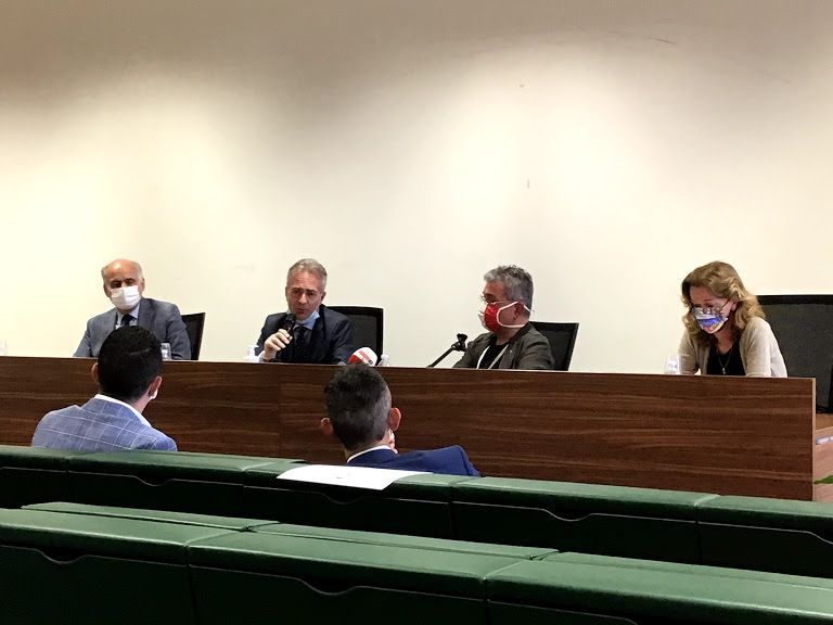 Covid, presentate in Regione le aziende calabresi che producono mascherine – VIDEO