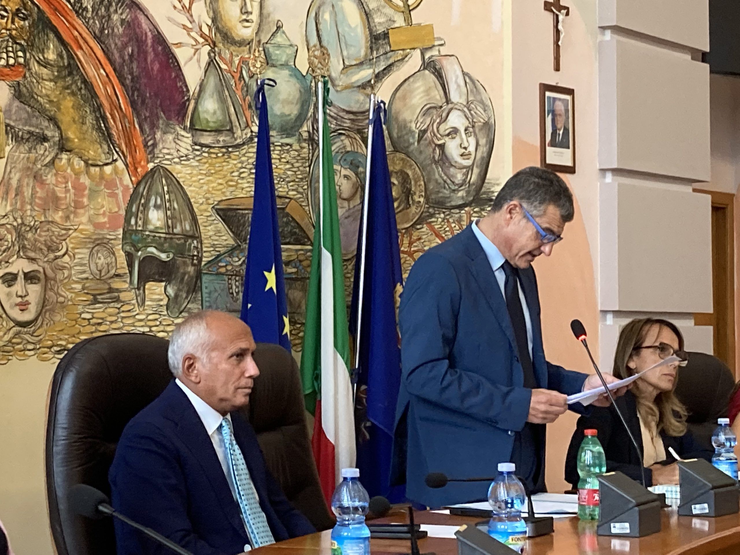 Cosenza, il Consiglio comunale torna al lavoro tra Tari, Sorical e nuove opere