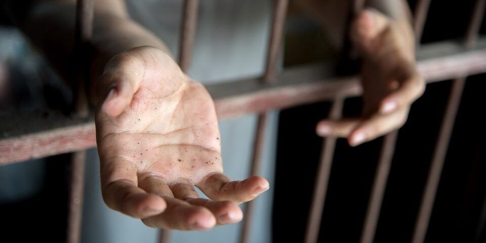 Diamante, «violazioni dei diritti di un detenuto». L’esposto dell’avvocato Francesco Liserre