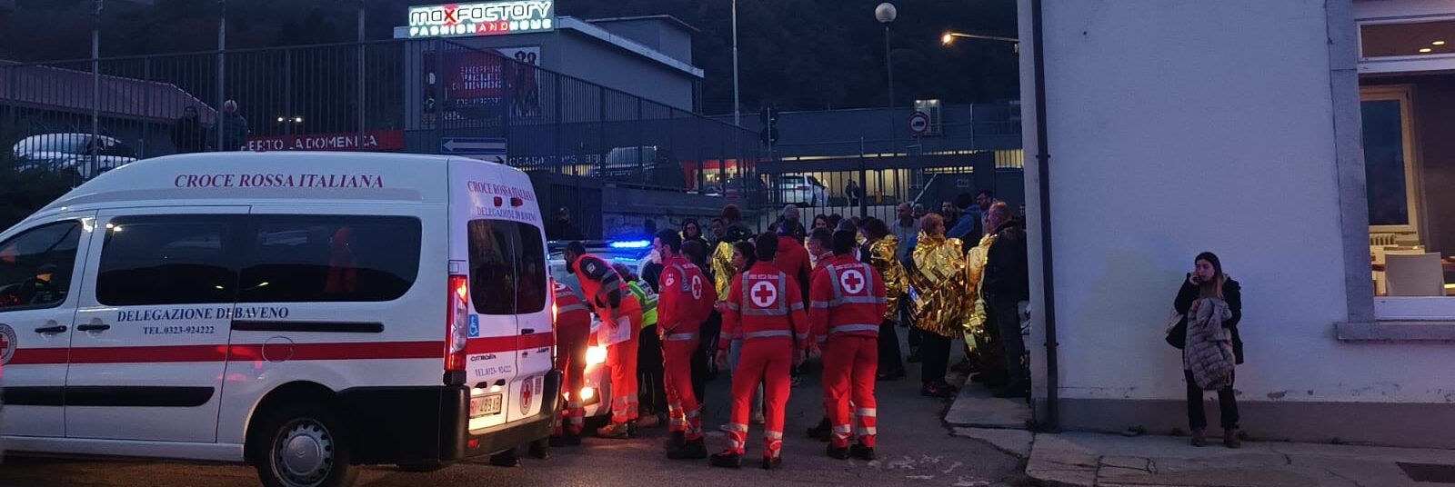 Fuga di sostanze chimiche in fabbrica, almeno 30 intossicati nel Verbano