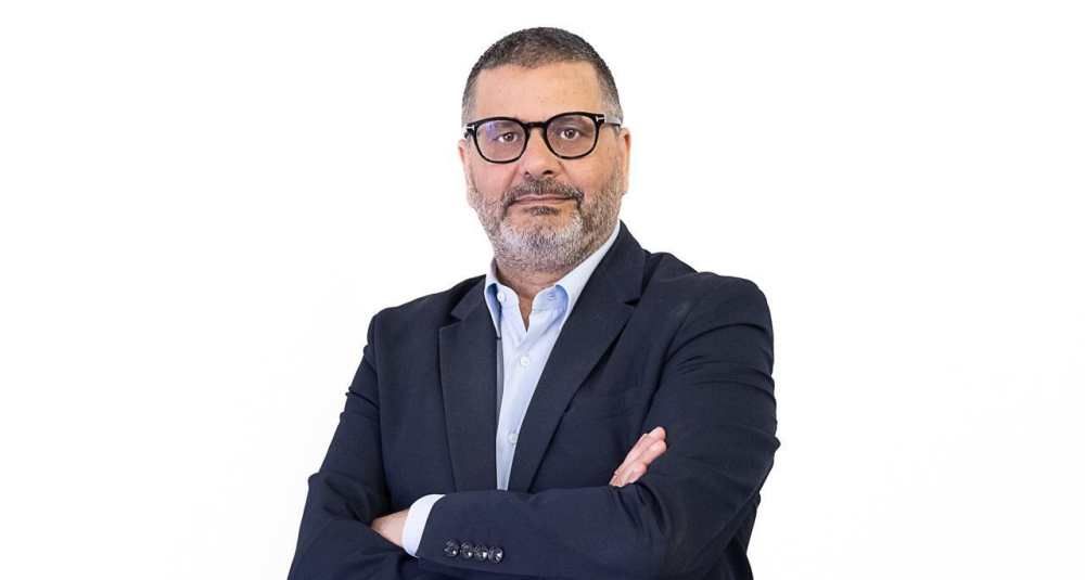 Rende, regolamento Taxi e NCC, la minoranza: «Approvato un testo con errori e senza recepire i rilievi dell’ART»