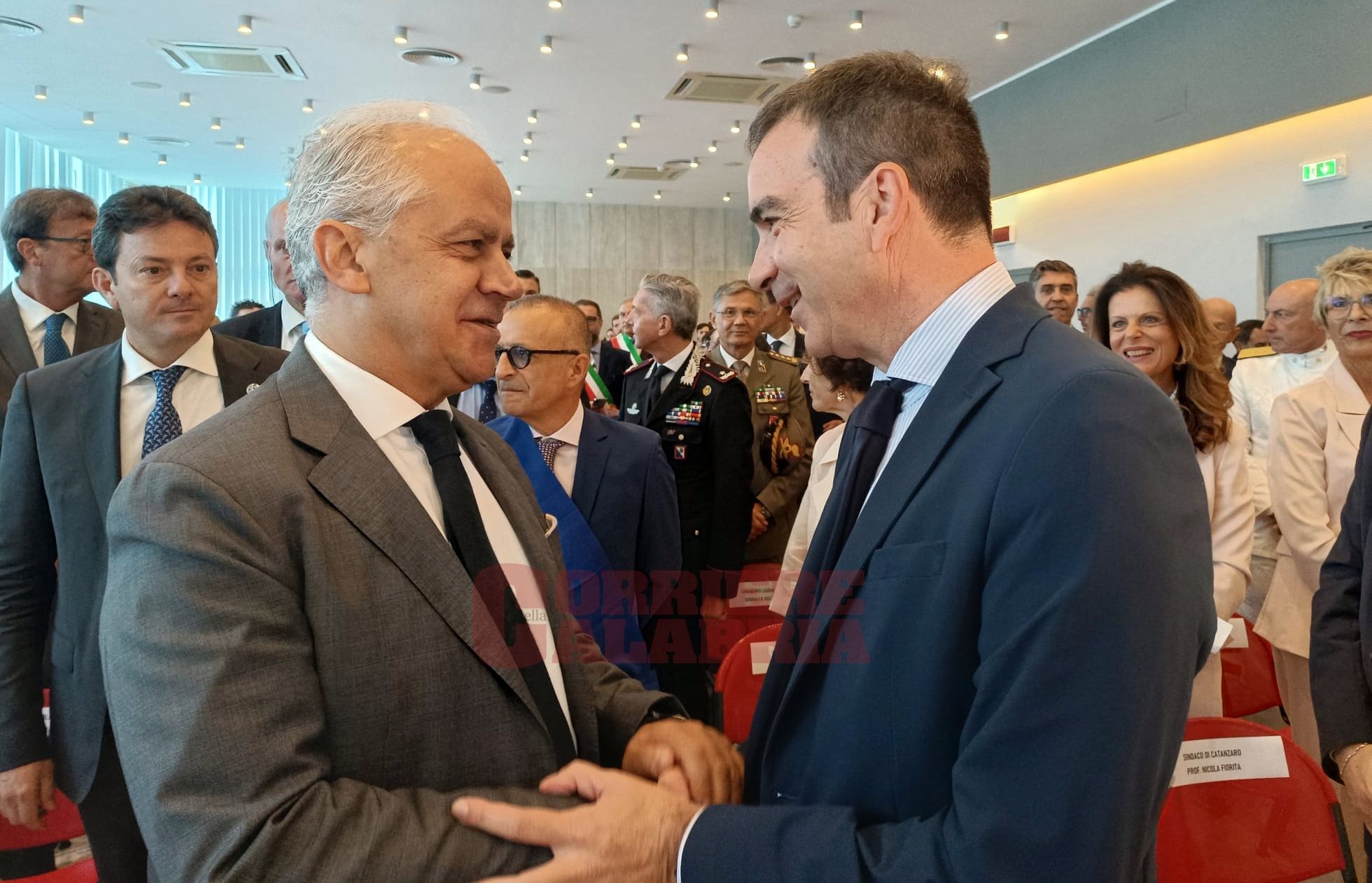 Autonomie locali, Piantedosi a Catanzaro. «Revisione della normativa sullo scioglimento dei Comuni»