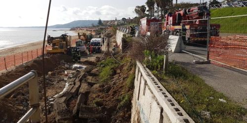operai morti muro crotone