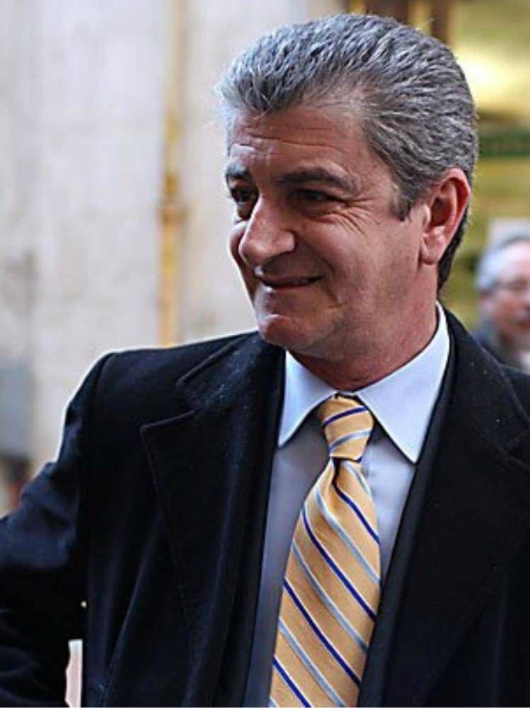 Cosenza, riunione del centrosinistra: entro il 30 settembre il candidato a sindaco