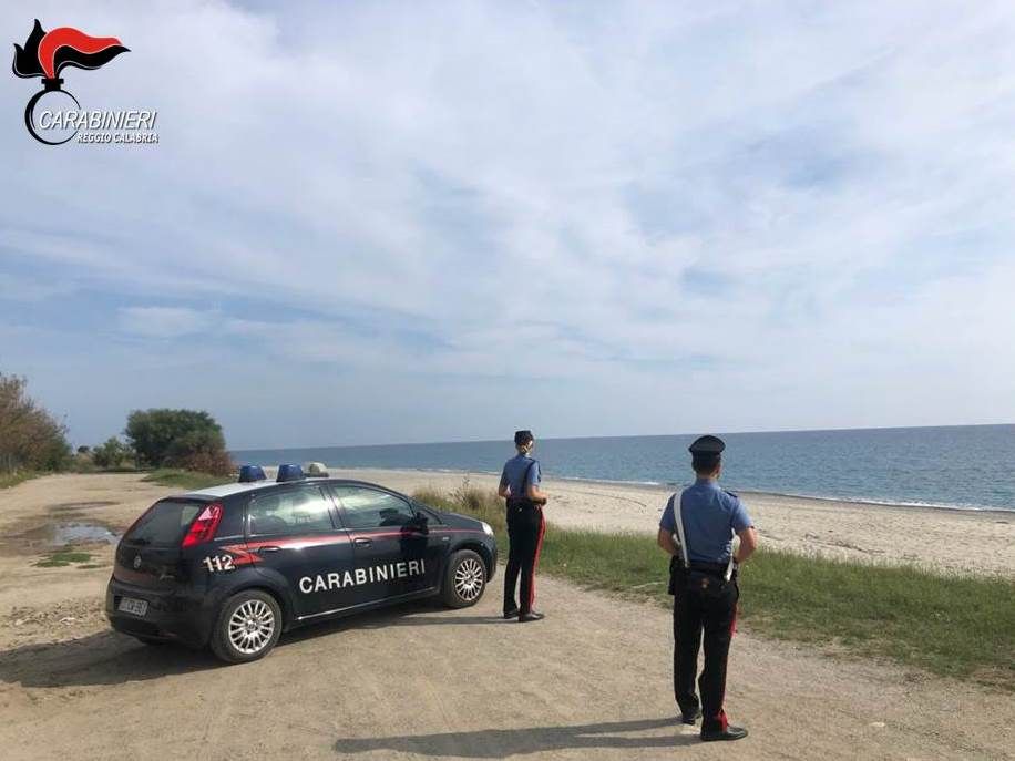 Cinquanta migranti sbarcano a Bianco. Fermati gli scafisti