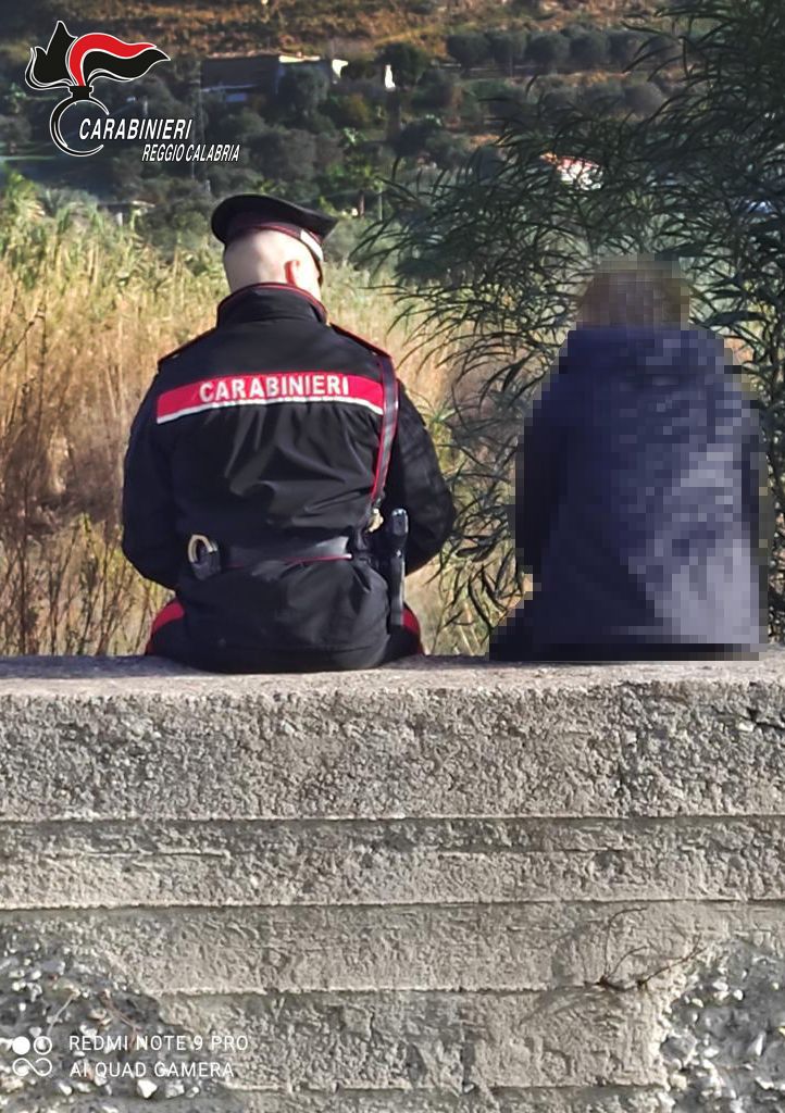 Locri, 24enne scomparso: i Carabinieri lo rintracciano e sventano il suicidio