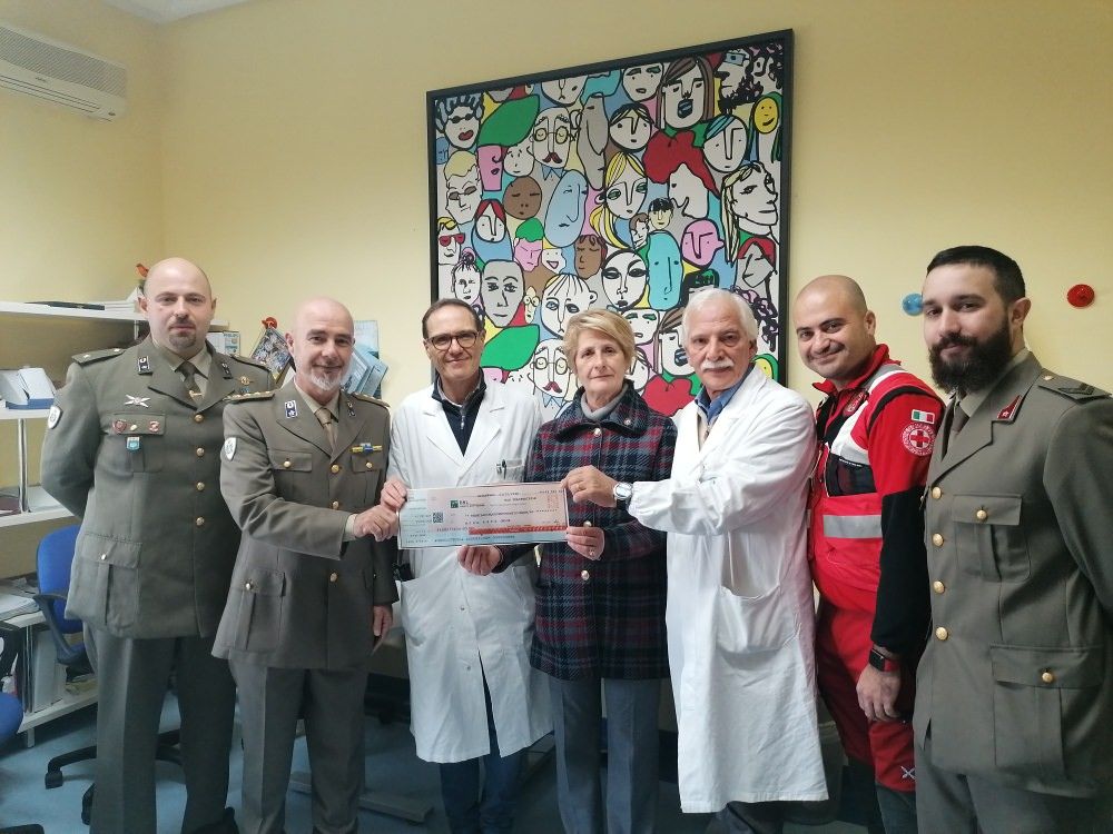 Donazione del Corpo Militare della Croce Rossa alla pediatria del Pugliese-Ciaccio