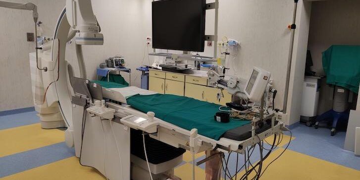 Installazione di un nuovo angiografo nella sala operatoria di Cardiologia, l’Asp di Crotone approva il progetto