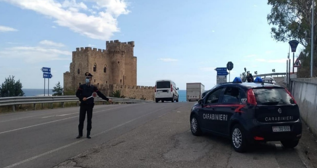 Rubano dieci quintali di rame, due pugliesi arrestati a Roseto