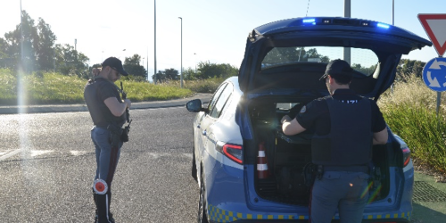Isola Capo Rizzuto: Controlli straordinari della Polizia di Stato