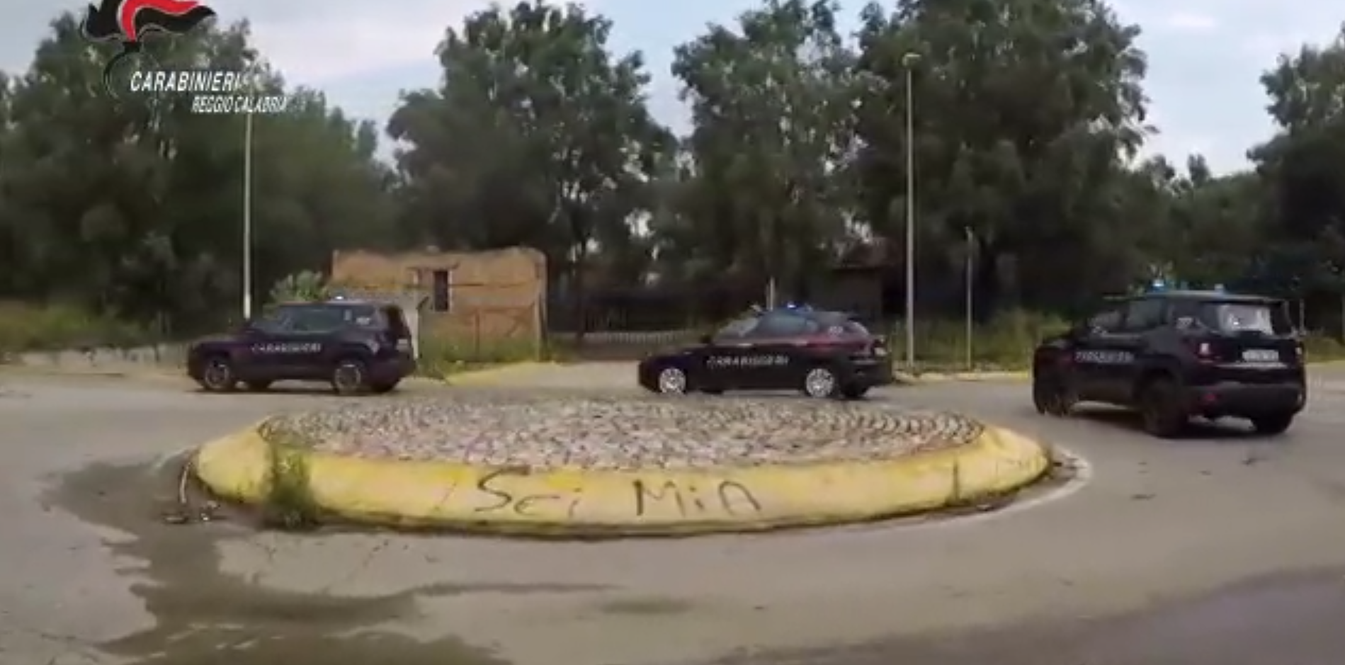 Assunzioni fittizie e truffe nel centro per immigrati di Varapodio, indagato anche il sindaco – VIDEO