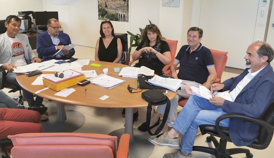 Sanità, i 5 stelle da Cotticelli: «Gravi abusi nelle aziende, serve legalità»