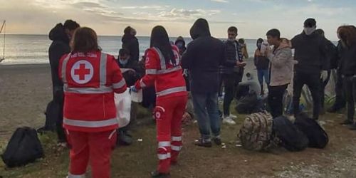 migranti sbarcati a bovalino