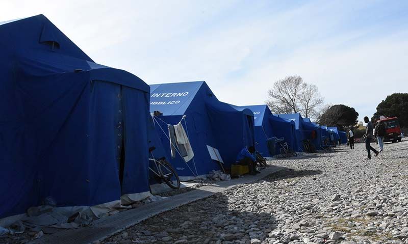 Il sindaco di San Ferdinando: «Regolarizzare a tempo i migranti è come trattarli da schiavi»