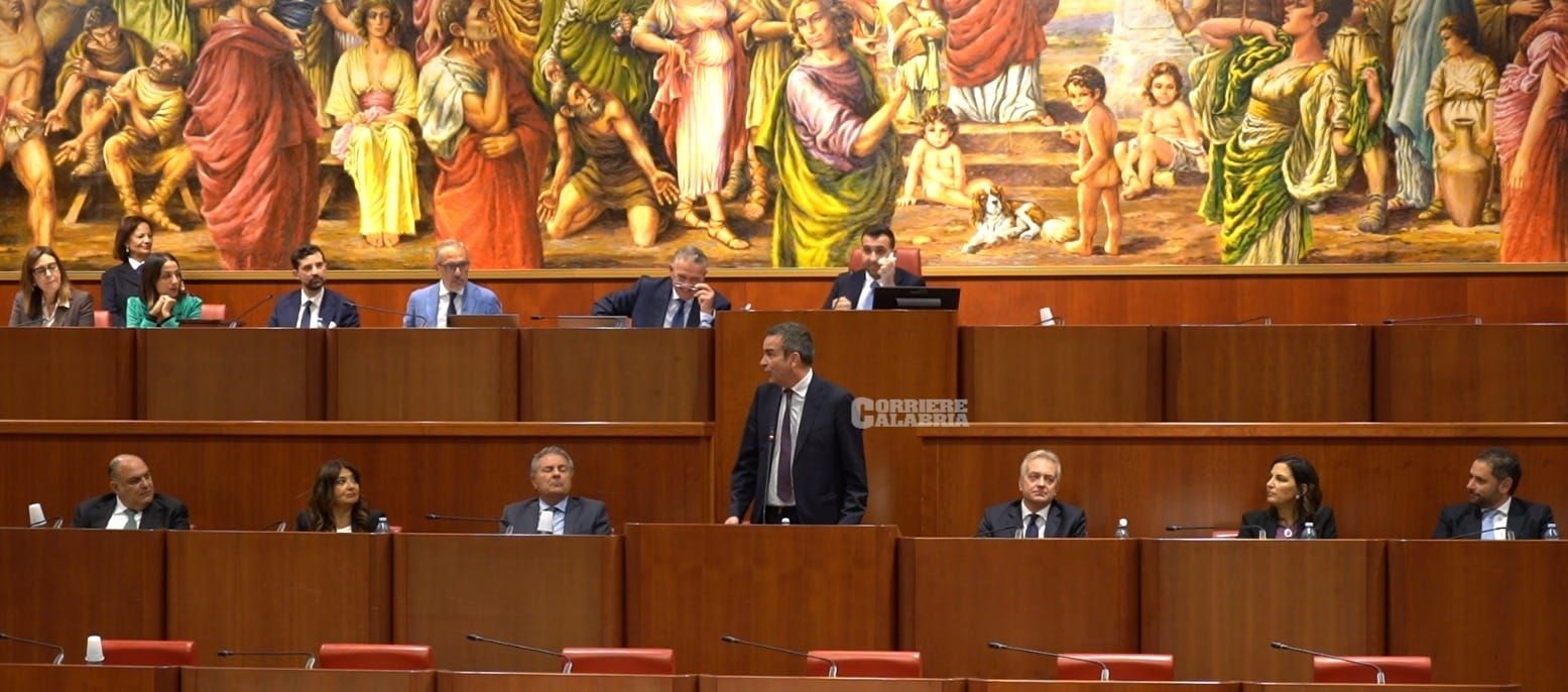 Programma di governo e il blitz sullo Statuto: il Consiglio regionale si “accende” subito