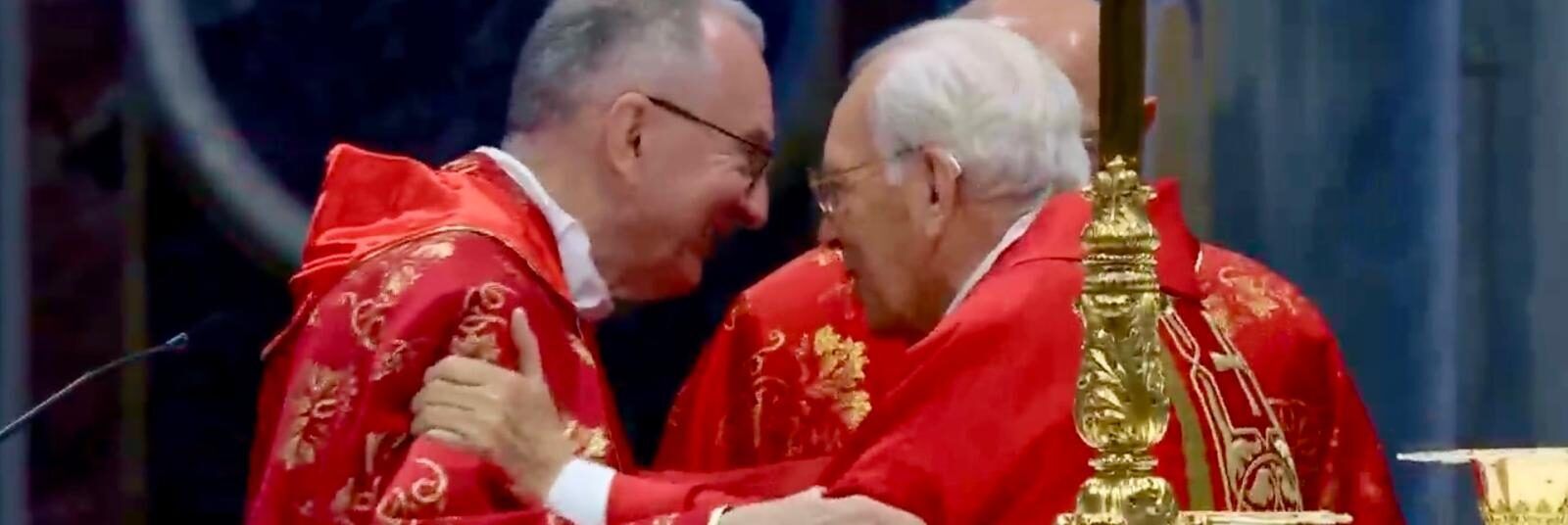 Il cardinale Re a Parolin: «Auguri… e doppi»