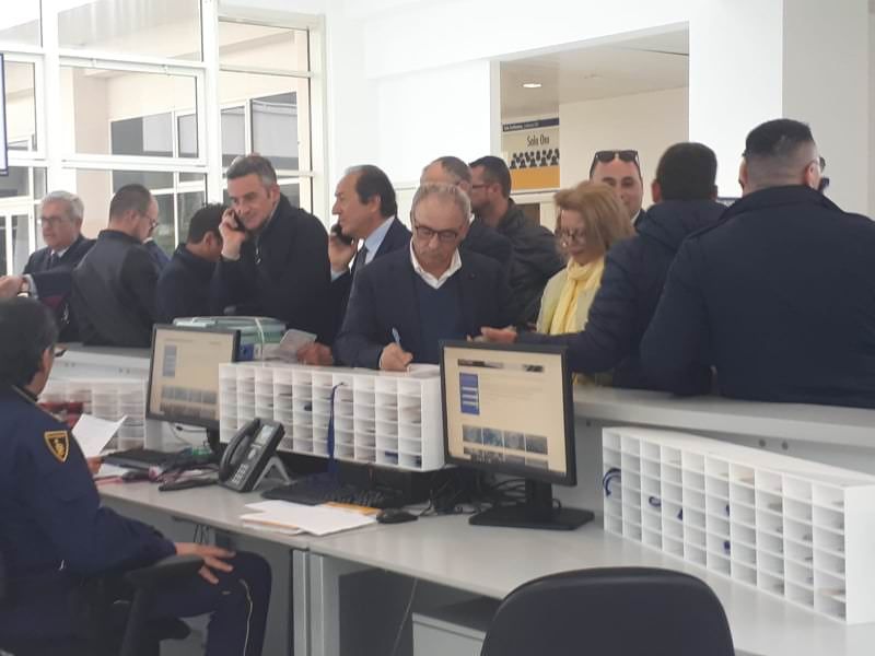Sit-in alla Cittadella contro la discarica di Scandale – VIDEO