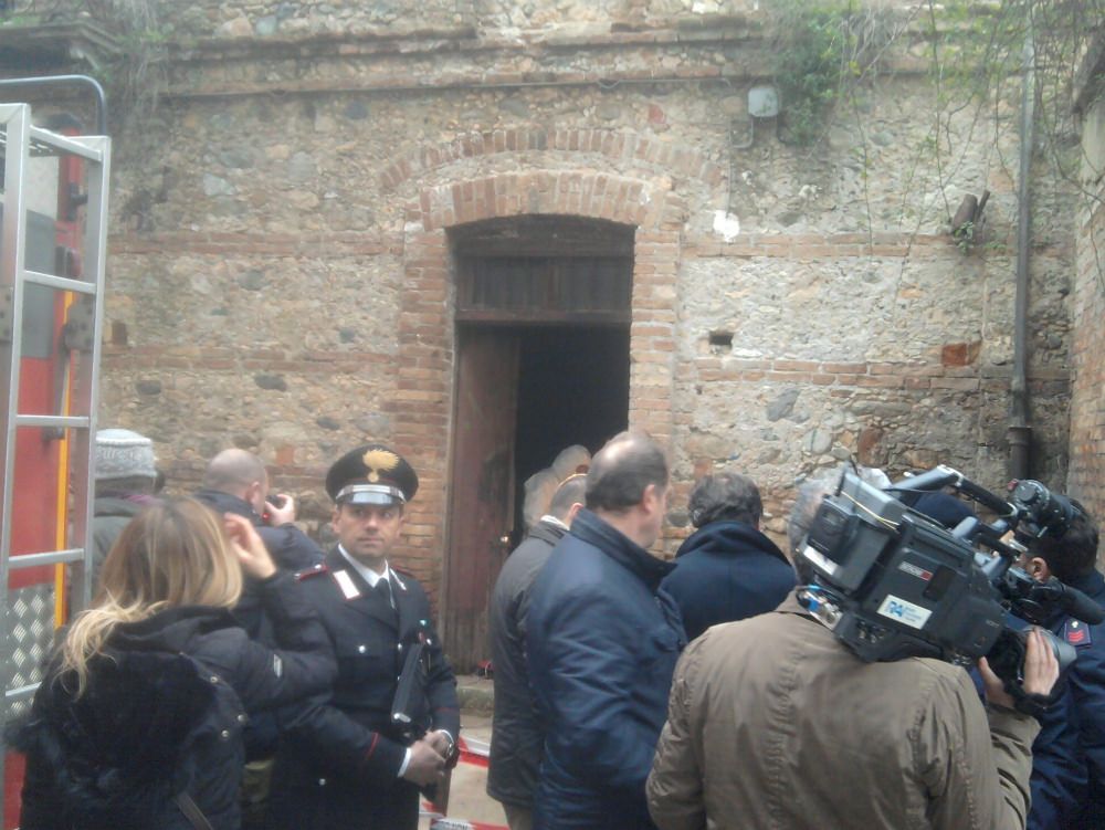 TRAGEDIA A COSENZA | Dubbi sulla nazionalità dei senzatetto