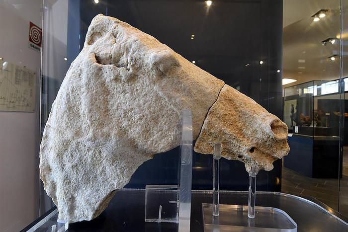 Crotone, esposto reperto archeologico trovato nel tempio di Hera Lacinia
