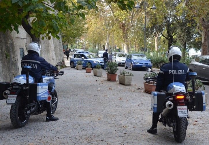 Maltratta la moglie per anni, allontanato da casa 73enne crotonese