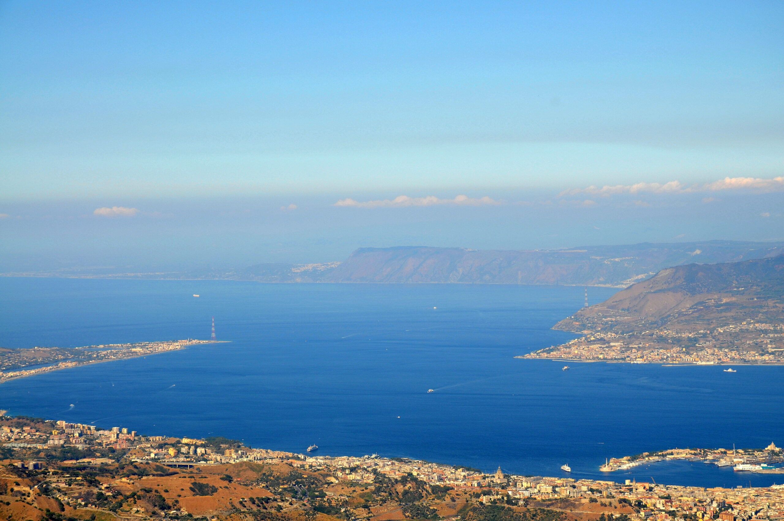 Via libera alla realizzazione del nuovo elettrodotto “Bolano-Annunziata” che unirà Sicilia e Calabria