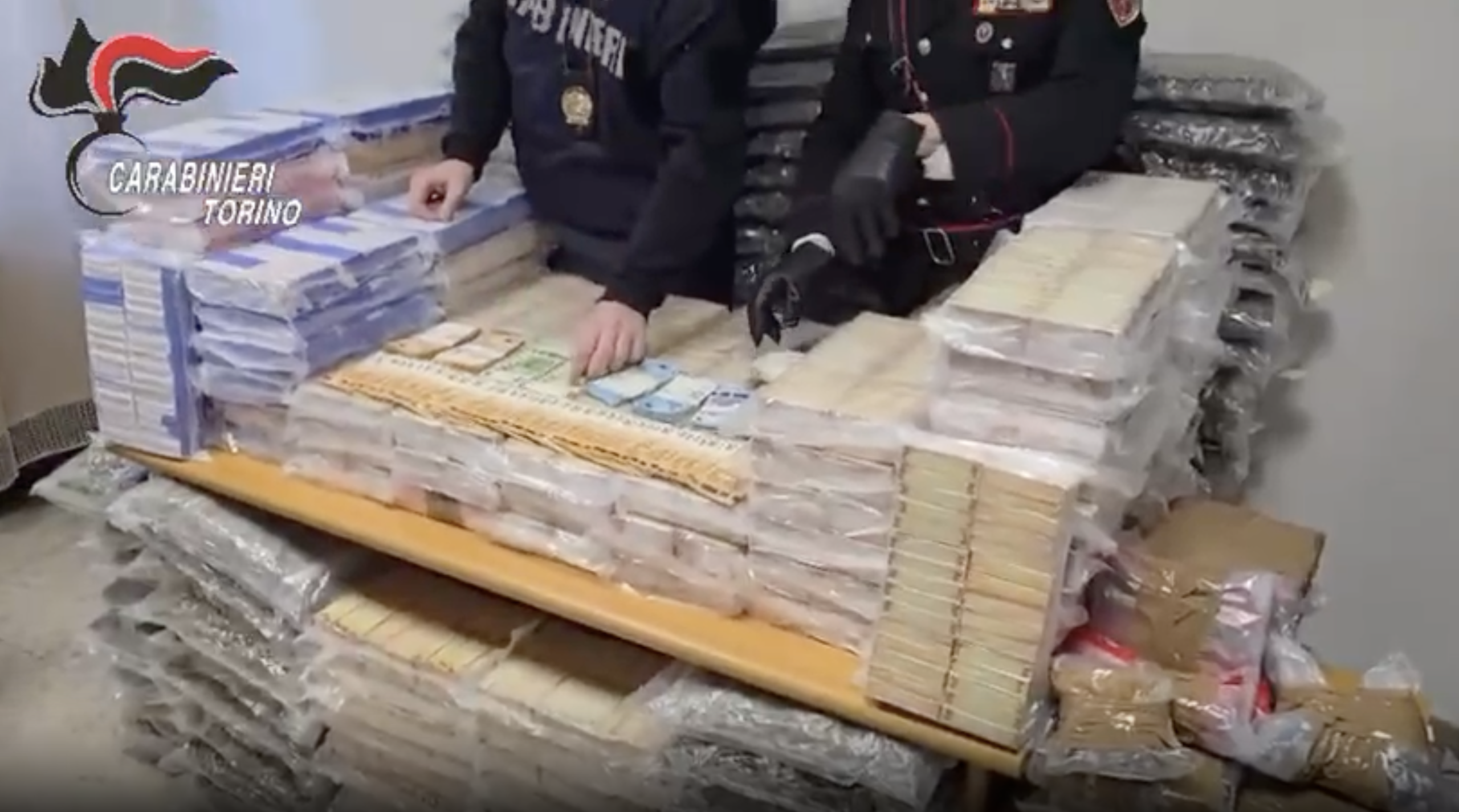 L’ombra dei clan dell’Aspromonte sul capannone “magazzino della droga” nel Canavese