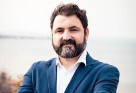 Crotone, 5 stelle rispondono alla Lega: «Nostra attivista sottoposta a un trattamento vile»