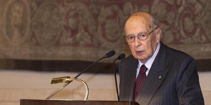 Martedì i funerali  di Stato di Napolitano, sarà una cerimonia laica