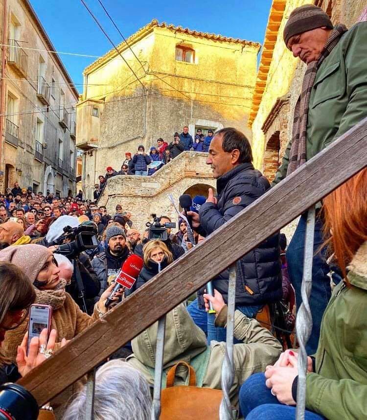 L'orgoglio di Lucano: «Ho commesso reati? Rifarei tutto»