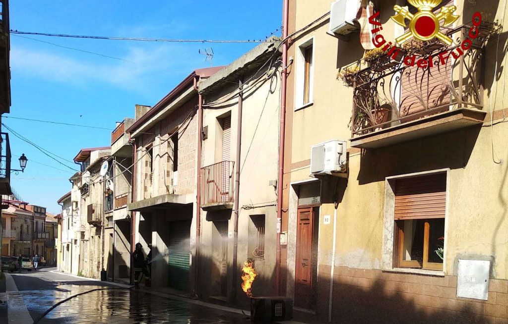 In fiamme bombola gas a Spilinga, intervengono i Vigili del fuoco
