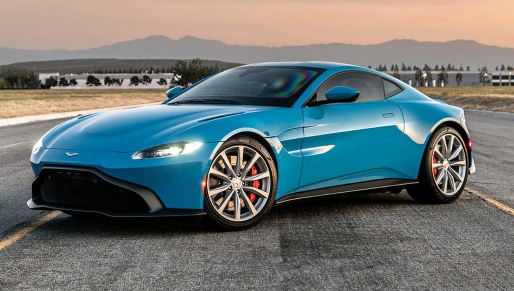 Truffa sugli immobili in Emilia, sequestrate auto di lusso. Coinvolto un calabrese