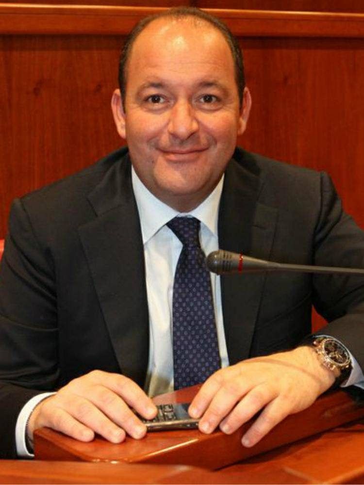 Forza Libera: Caridi è affetto da momentanea amnesia