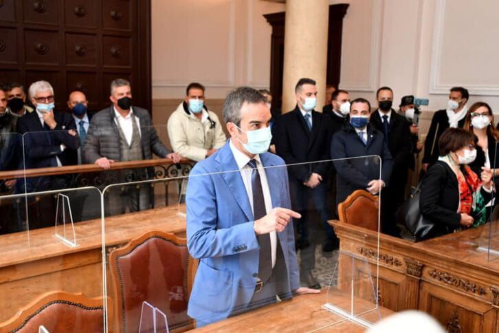 Il “compleanno” di Occhiuto alla Cittadella: per il governatore ora parte la fase 2