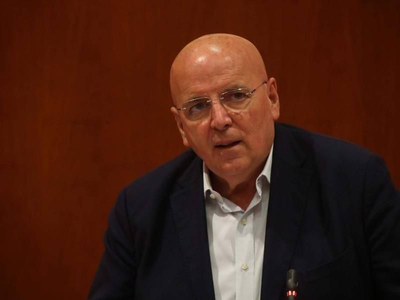 Accordo Calabria-Veneto sulla sanità, Oliverio: «Non siamo una colonia»