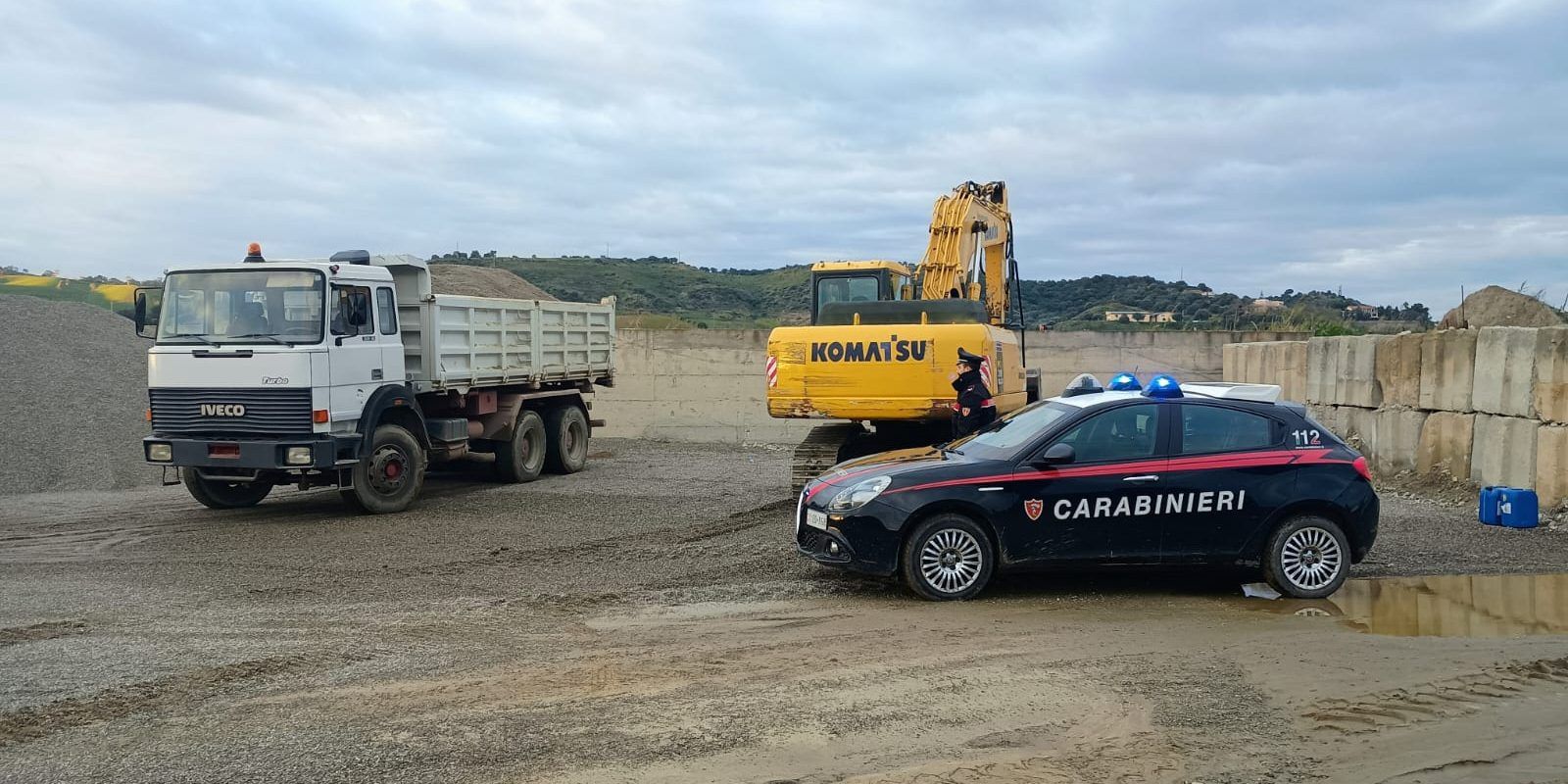 Cirò Marina, due uomini denunciati per illecito prelievo di sabbia dal fiume Lipuda