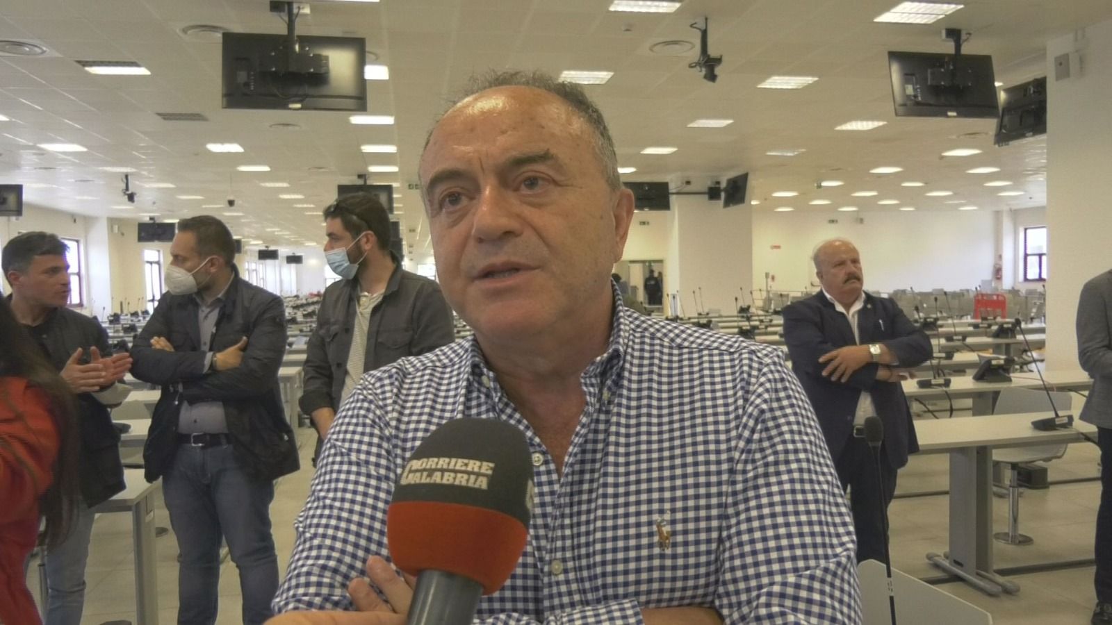 «Caro Gratteri, intervenga lei»