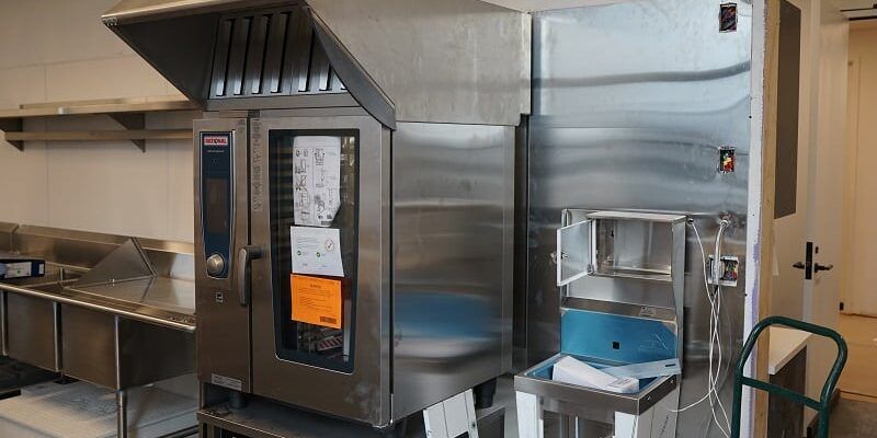 Esplode il forno di una pasticceria nel Vibonese, un ferito lieve