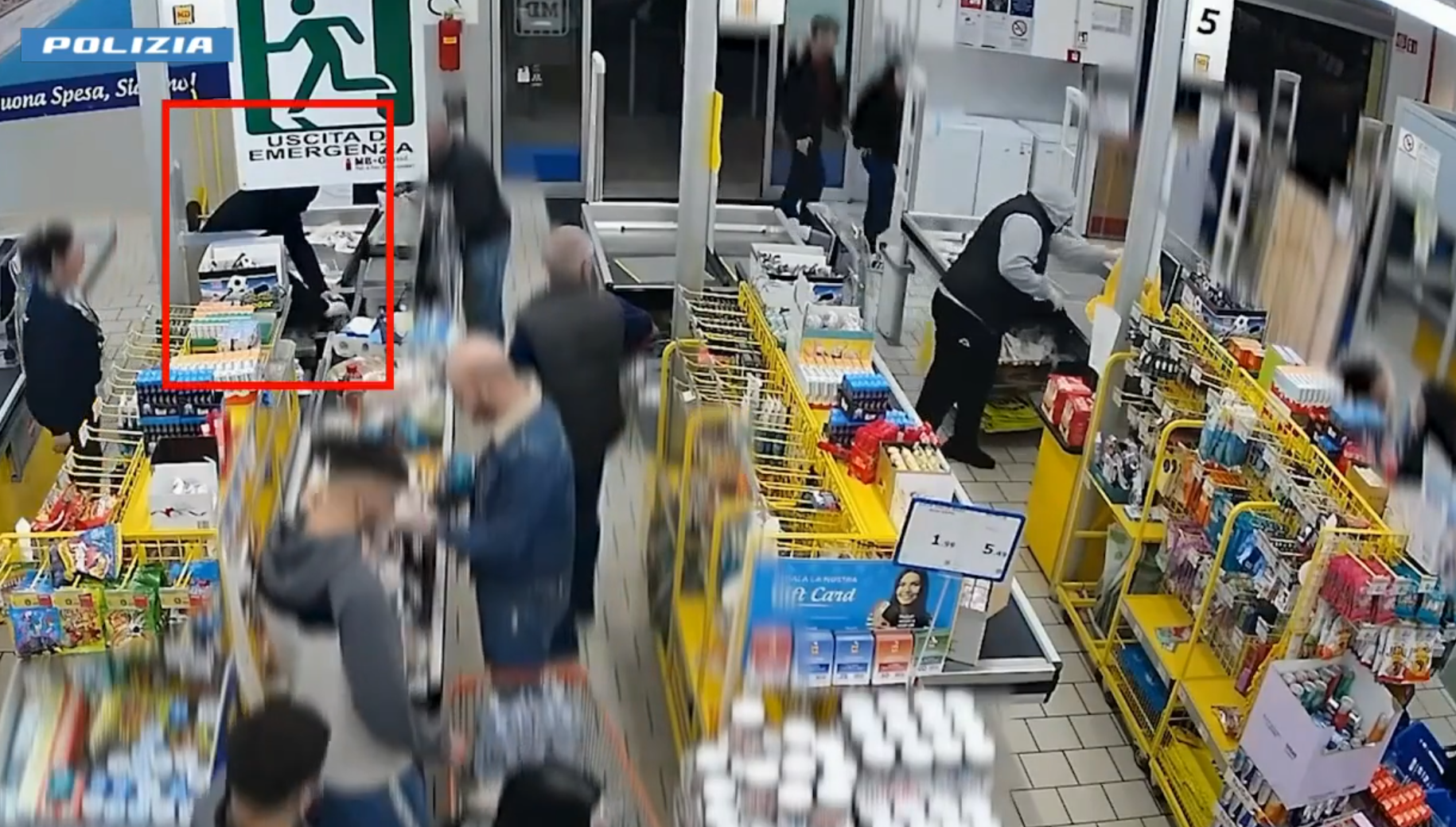 Rapina in un supermercato a Siderno, due arresti – FOTO E VIDEO