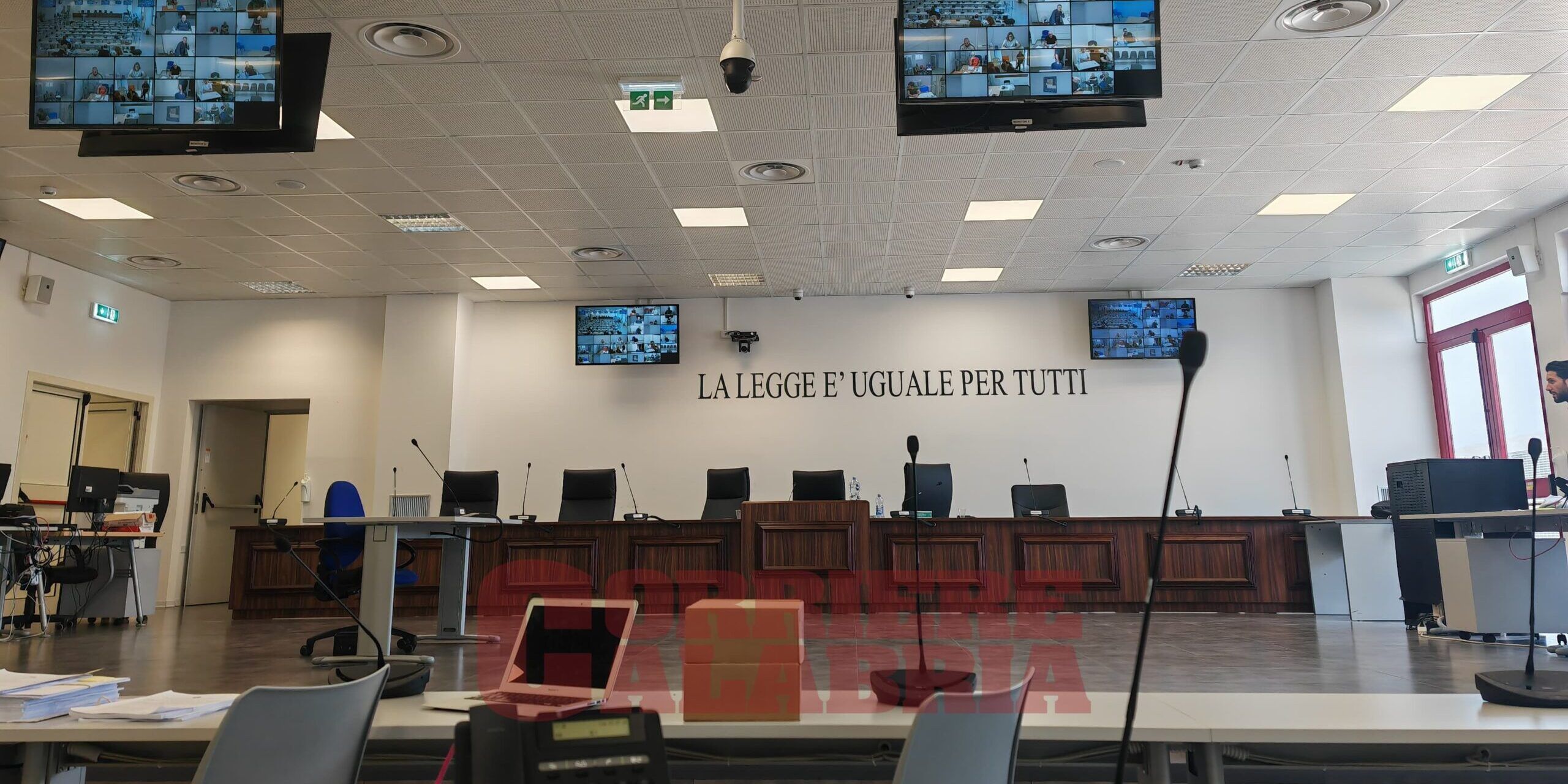 ‘Ndrangheta, il concessionario “a disposizione” di Mantella. «Uomo dei Piromalli, ma appoggiava anche noi»