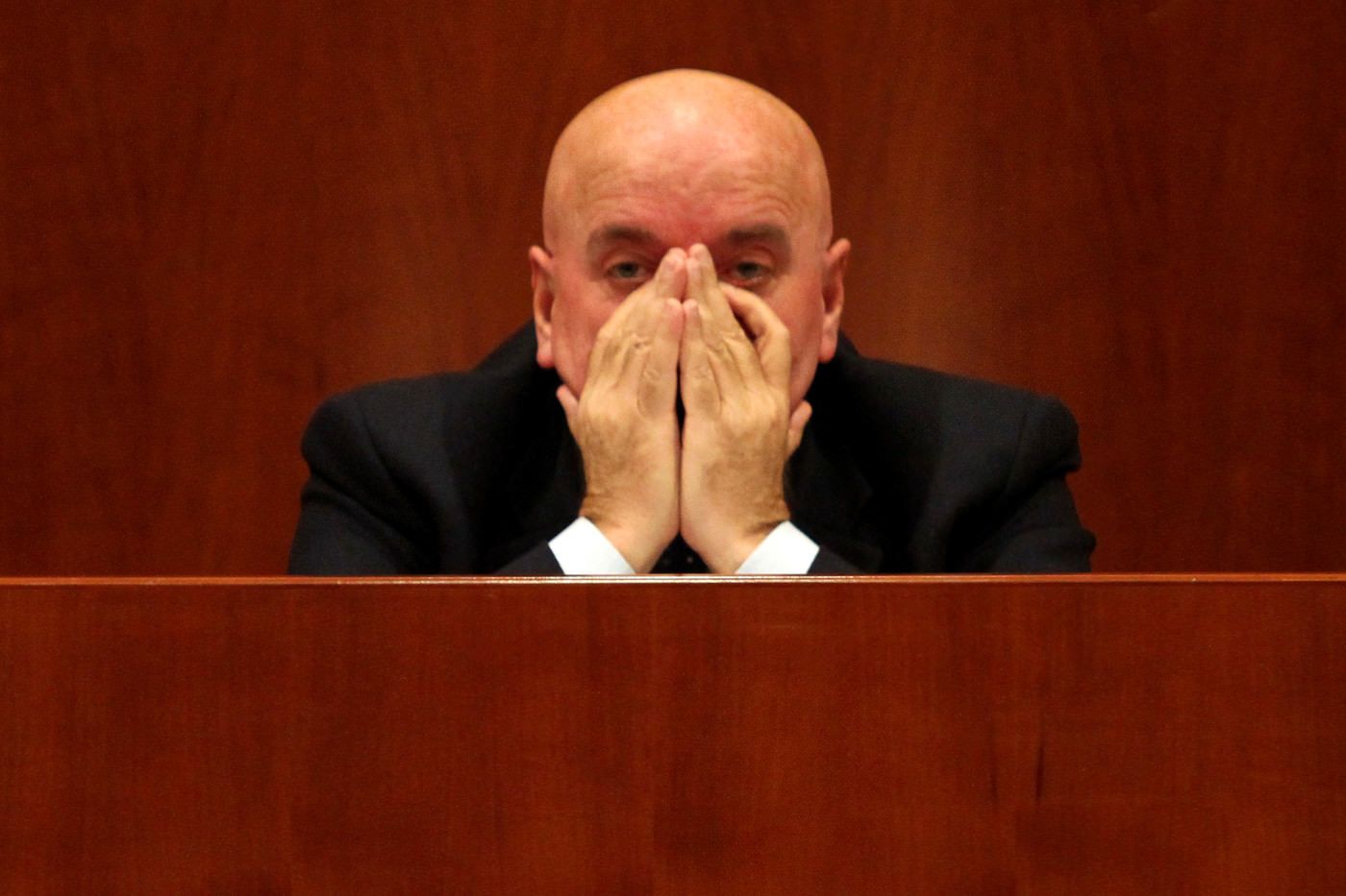 Regionali, il Pd tira dritto. E Oliverio ora rischia «l'autoesclusione»