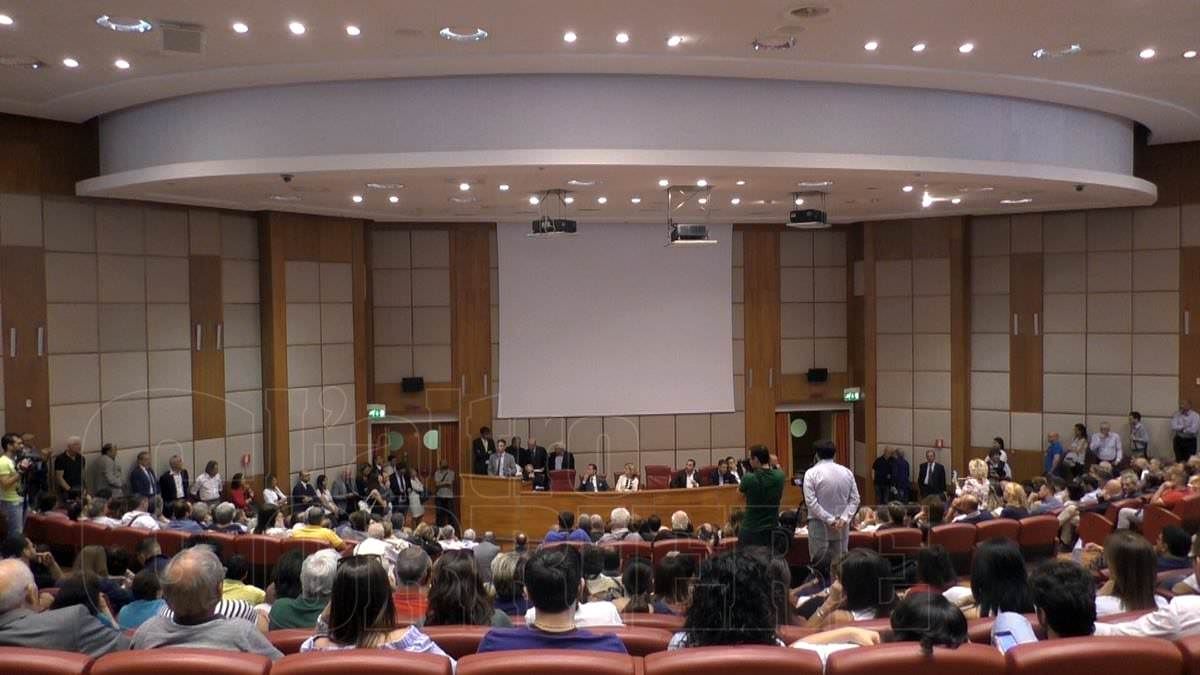 Sanità, a Reggio la protesta dei privati contro Scura – VIDEO